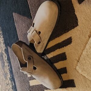 Used Birkenstock clogs 39